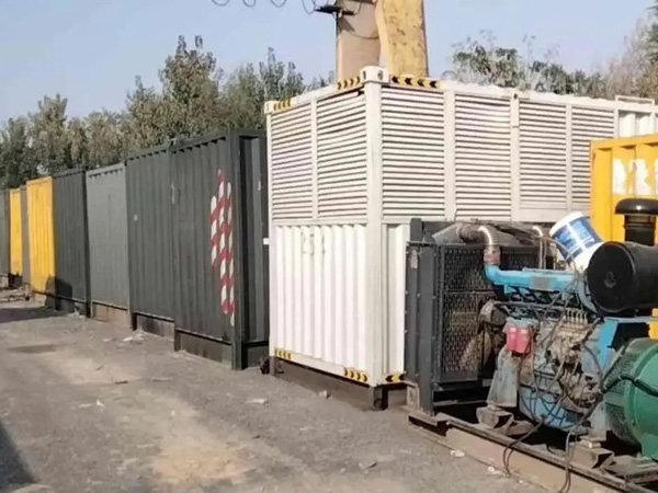 图们200KW柴油发电机机组每小时油耗是多少？